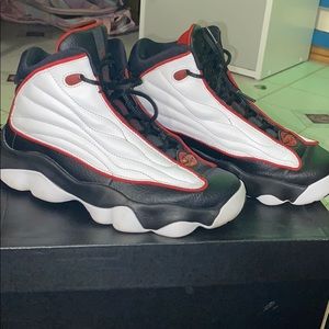 Jorden Pro Strong shoes